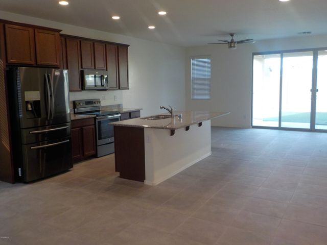918 E LOCUST Lane, Avondale, AZ 85323