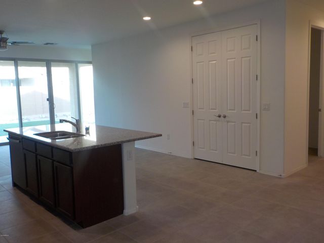918 E LOCUST Lane, Avondale, AZ 85323