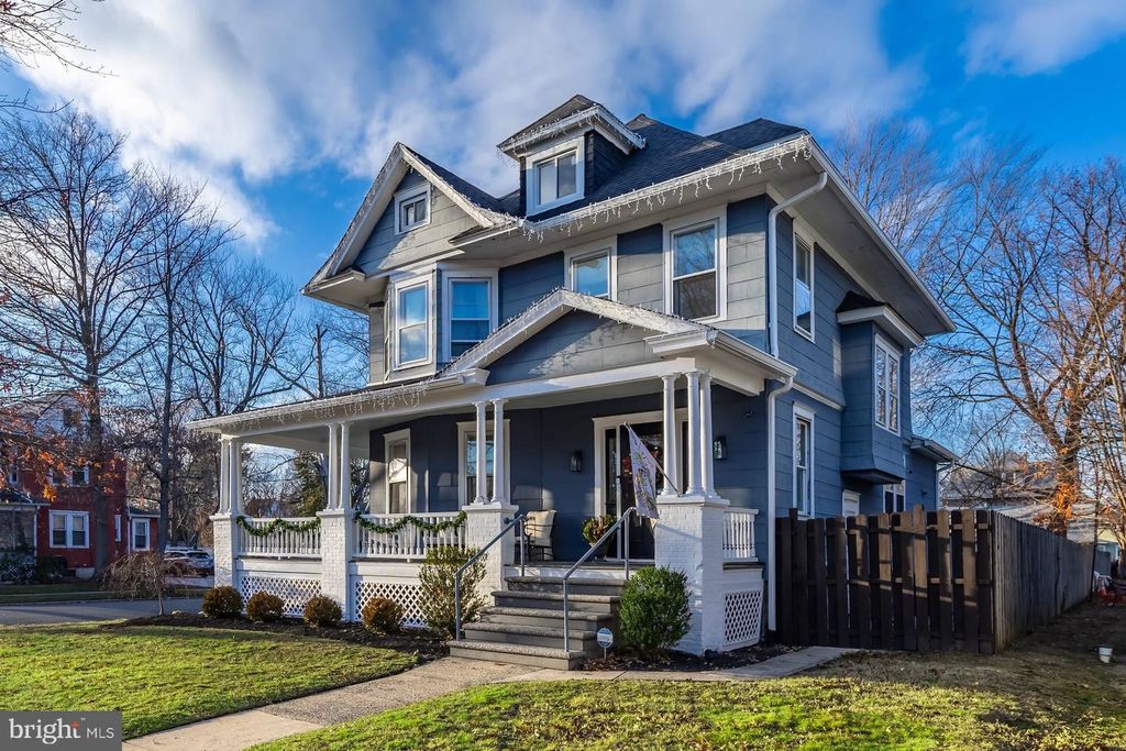 923 COLLINGS AVE, Oaklyn, NJ 08107