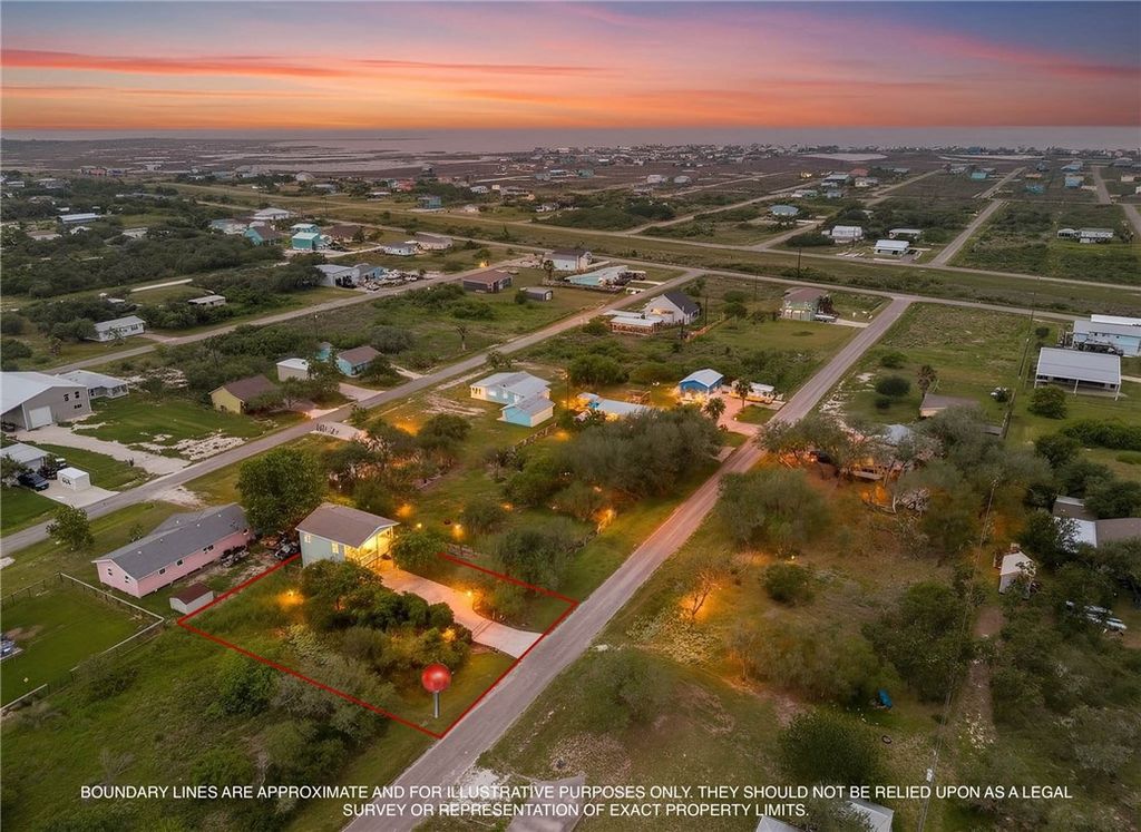 379-380 Royal Oak, Rockport, TX 78382 — photo 2