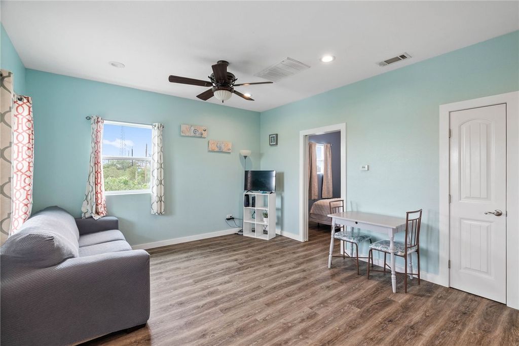 379-380 Royal Oak, Rockport, TX 78382 — photo 5