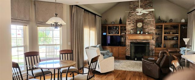 49 E Kitty Hawk Street, Richmond, TX 77406