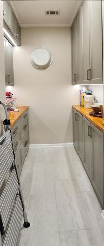 49 E Kitty Hawk Street, Richmond, TX 77406