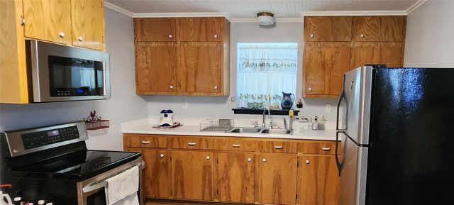 49 E Kitty Hawk Street, Richmond, TX 77406