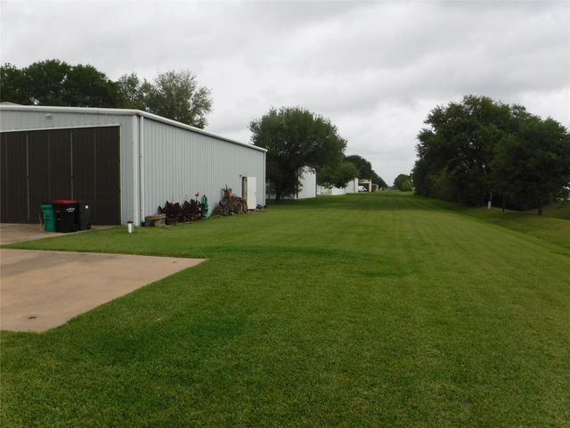 49 E Kitty Hawk Street, Richmond, TX 77406