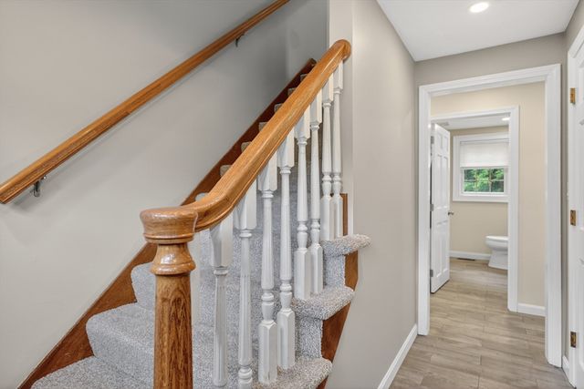 10 Virginia Rd, Tyngsborough, MA 01879