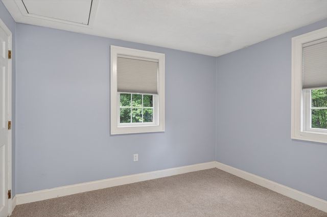 10 Virginia Rd, Tyngsborough, MA 01879