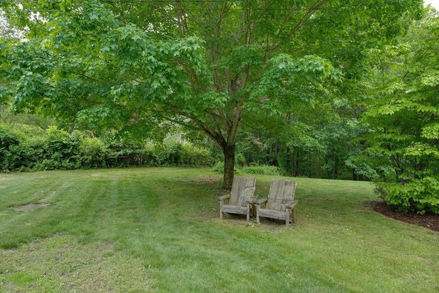 10 Virginia Rd, Tyngsborough, MA 01879