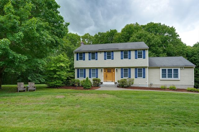 10 Virginia Rd, Tyngsborough, MA 01879