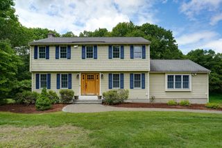 10 Virginia Rd, Tyngsborough, MA 01879