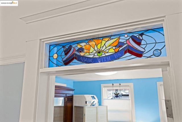 1076 61St St, Oakland, CA 94608