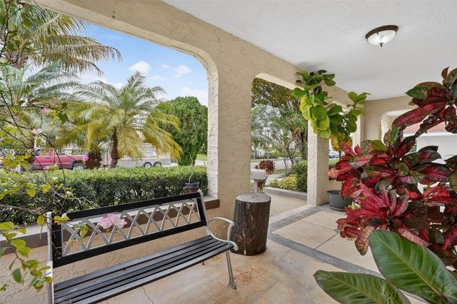 1649 SW 11th Ter, Miami, FL 33135