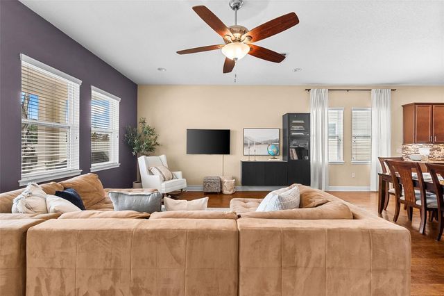 8115 CHAMPIONS FOREST WAY, Tampa, FL 33635