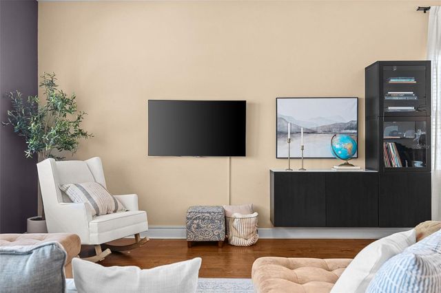 8115 CHAMPIONS FOREST WAY, Tampa, FL 33635