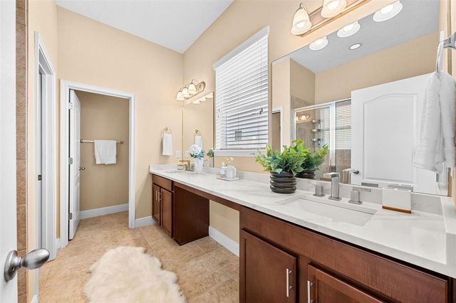 8115 CHAMPIONS FOREST WAY, Tampa, FL 33635