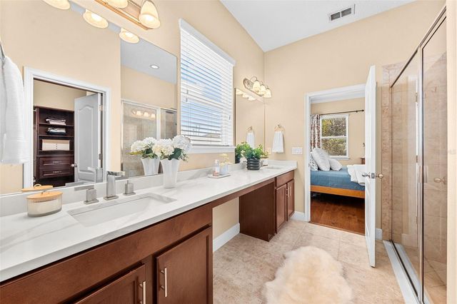 8115 CHAMPIONS FOREST WAY, Tampa, FL 33635