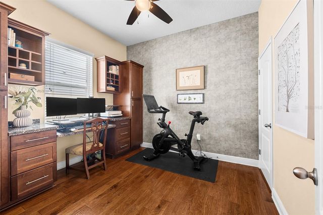 8115 CHAMPIONS FOREST WAY, Tampa, FL 33635