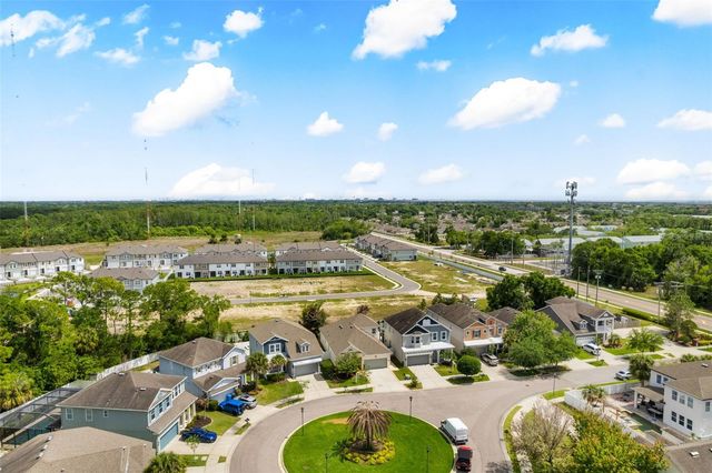 8115 CHAMPIONS FOREST WAY, Tampa, FL 33635