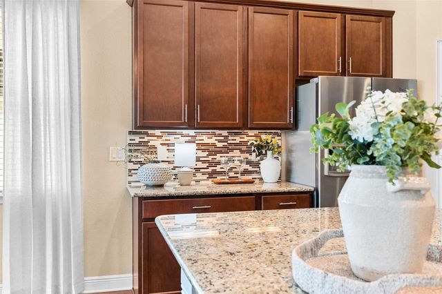 8115 CHAMPIONS FOREST WAY, Tampa, FL 33635