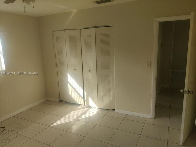 844 SW 10th St, Hallandale Beach, FL 33009