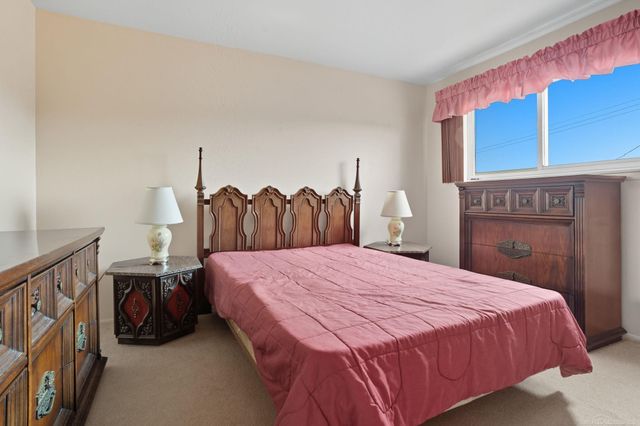 27920 Eastwick Square Drive, Roseville, MI 48066