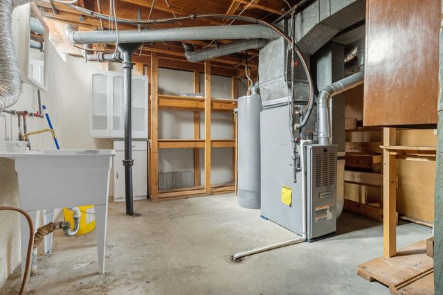 27920 Eastwick Square Drive, Roseville, MI 48066