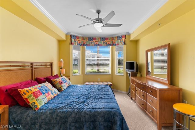 3976 Bishopwood CT E 102, Naples, FL 34114