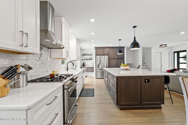 2203 Innisbrook Road, Ottawa Hills, OH 43606