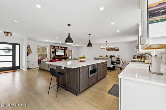 2203 Innisbrook Road, Ottawa Hills, OH 43606