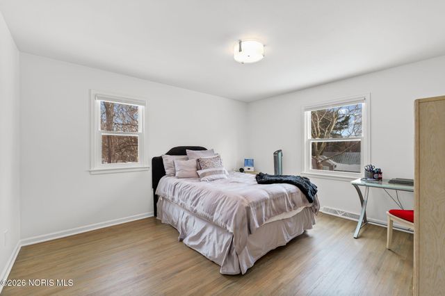 2203 Innisbrook Road, Ottawa Hills, OH 43606