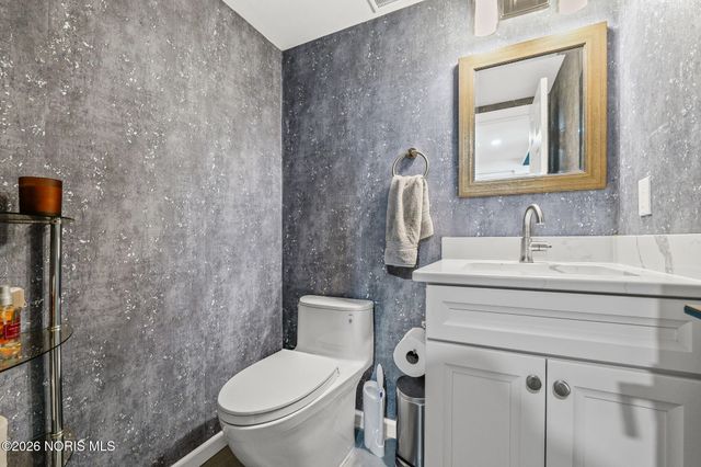 2203 Innisbrook Road, Ottawa Hills, OH 43606