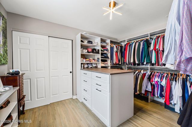 2203 Innisbrook Road, Ottawa Hills, OH 43606