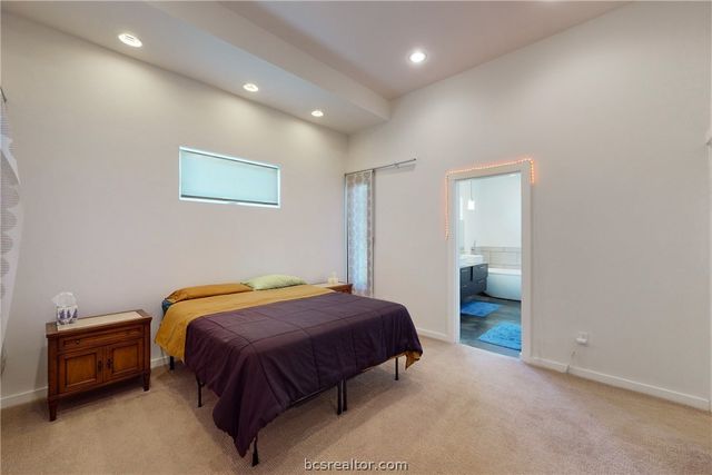217 North Houston Avenue, Bryan, TX 77803
