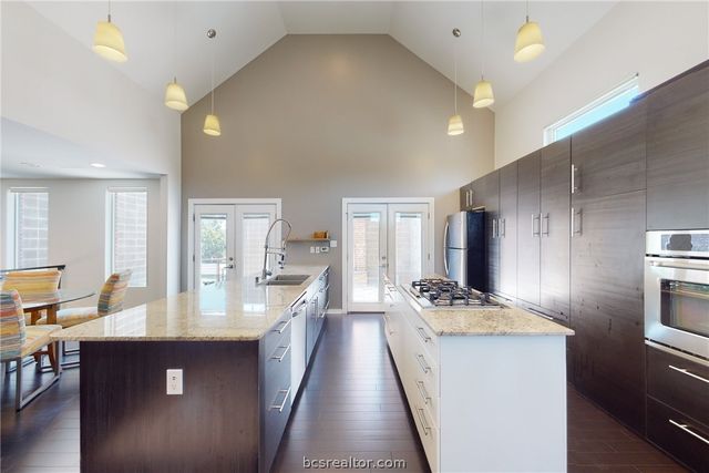 217 North Houston Avenue, Bryan, TX 77803