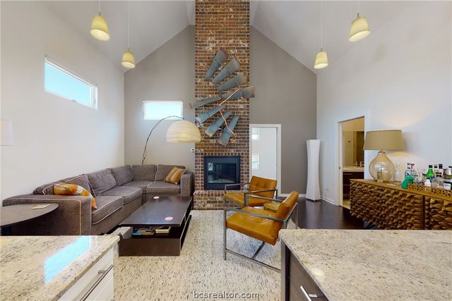 217 North Houston Avenue, Bryan, TX 77803