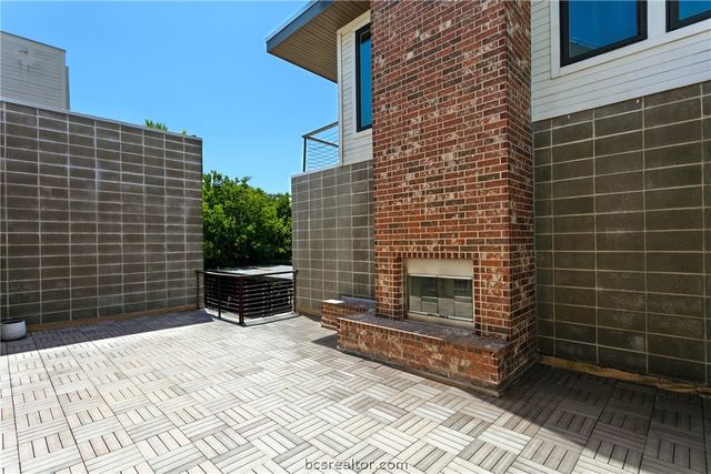 217 North Houston Avenue, Bryan, TX 77803