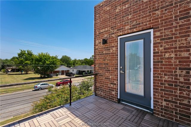 217 North Houston Avenue, Bryan, TX 77803