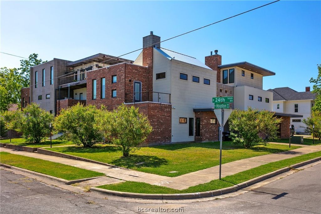 217 North Houston Avenue, Bryan, TX 77803 — photo 3