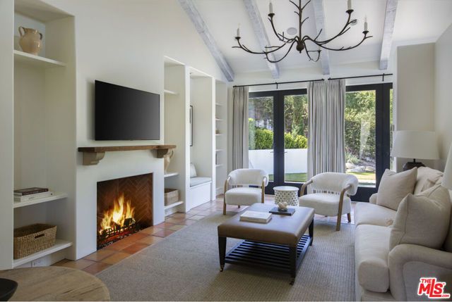 1196 E Mountain Drive, Santa Barbara, CA 93108