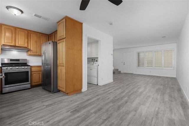 9685 Pettswood, Huntington Beach, CA 92646