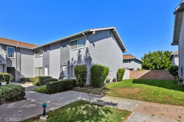9685 Pettswood, Huntington Beach, CA 92646