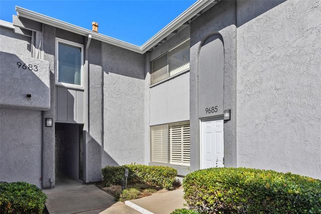 9685 Pettswood, Huntington Beach, CA 92646