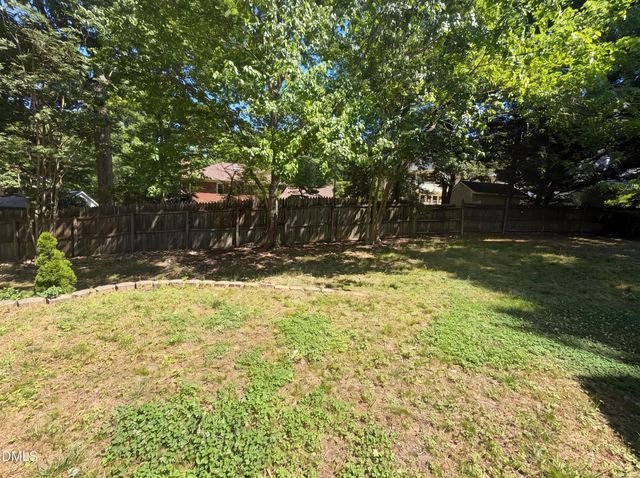 112 Queensferry Road, Cary, NC 27511