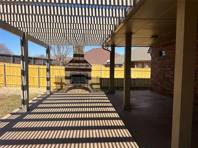 1404 NW 165th Court, Edmond, OK 73012