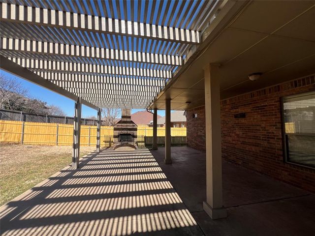 1404 NW 165th Court, Edmond, OK 73012