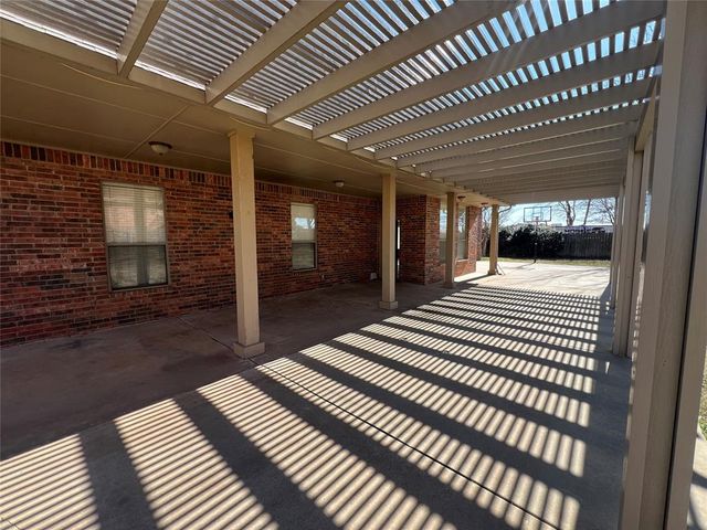 1404 NW 165th Court, Edmond, OK 73012