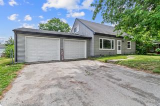733 Fox River Road, Valparaiso, IN 46385