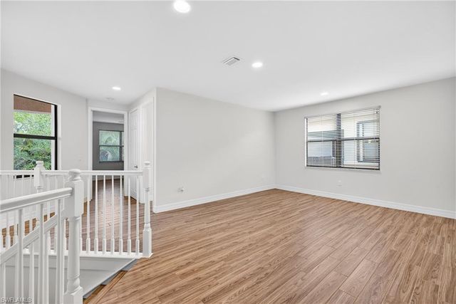 13852 Luna DR, Naples, FL 34109