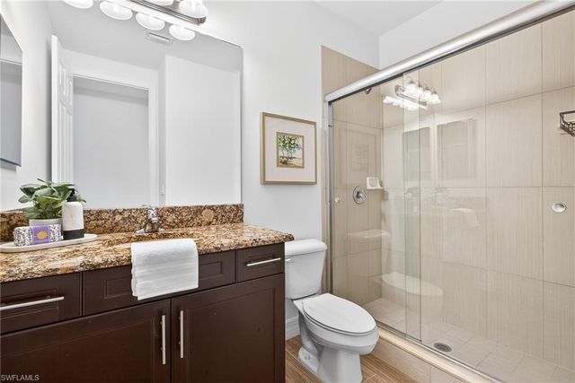 13852 Luna DR, Naples, FL 34109