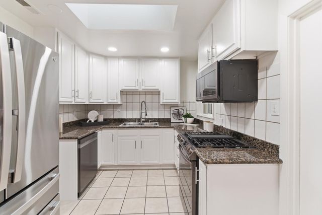 14 Bradford Drive, South San Francisco, CA 94080